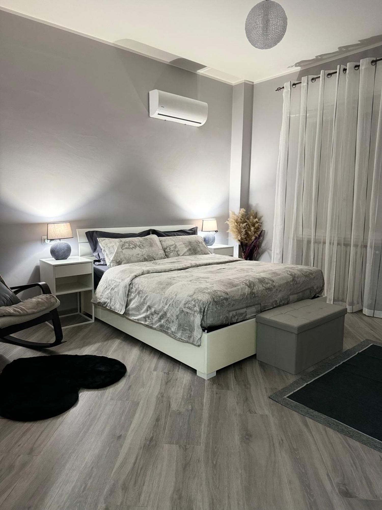 Апартаменты Trento House Zona Stazione Centro Storico Парма Экстерьер фото